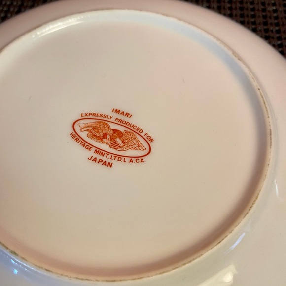 1970s Imari Japan Porcelain Small Decorative Desert Plate Gold Trim - Picture 4 of 4